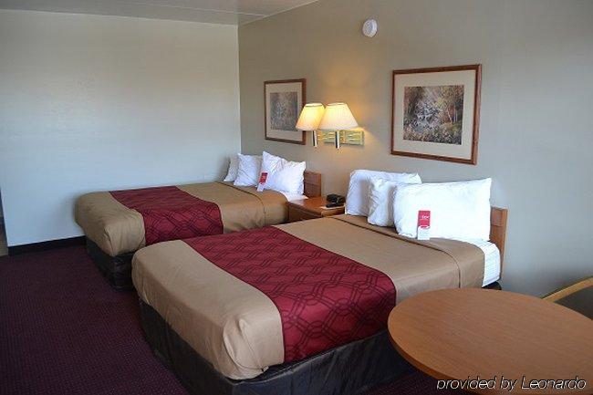 רידינג Econo Lodge Northeast מראה חיצוני תמונה